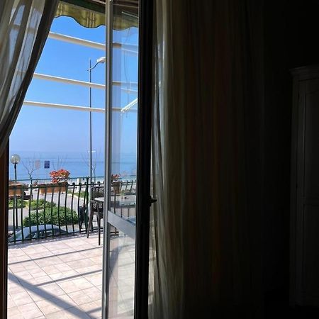 B&B Salerno In Bagian luar foto